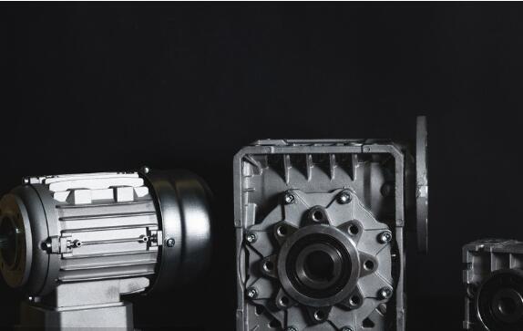 怎么讓小馬達(dá)轉(zhuǎn)起來(lái)：5個(gè)實(shí)用步驟與常見(jiàn)問(wèn)題解析